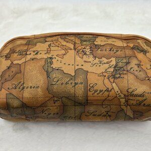 Geo Classic Clutch Bag